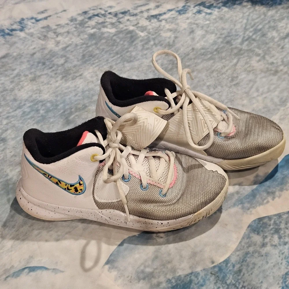 Nike kyrie flytrap